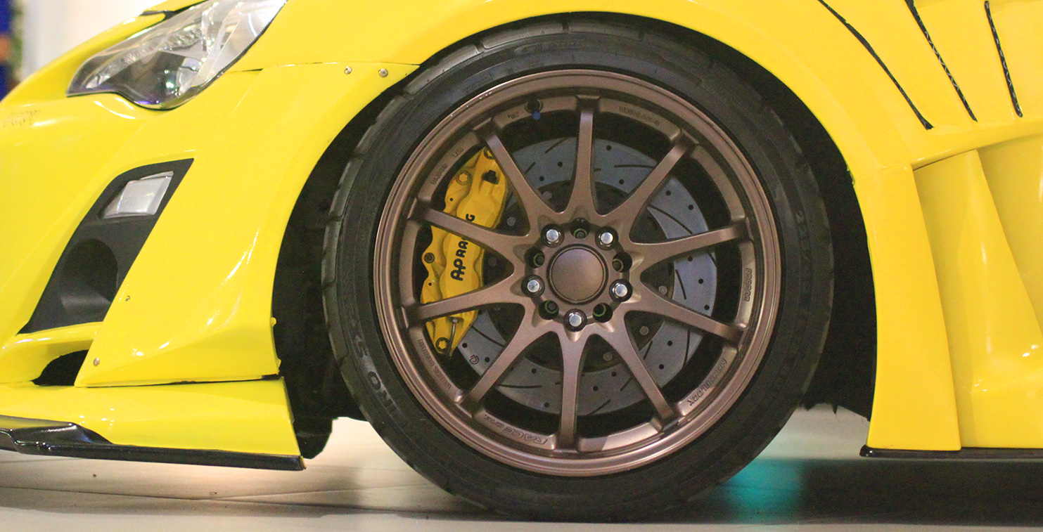 Mekanik Tirezone terlatih secara profesional.