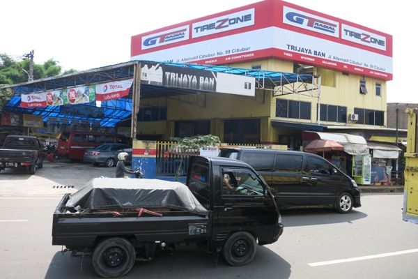 Tirezone Trijaya Ban Hadir Melayani Kebutuhan Konsumen Di Wilayah Cibubur dan Sekitarnya